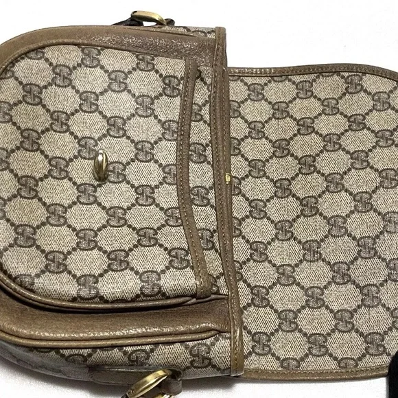 Authentic Gucci Shoulder /Crossbody Bag. - Picture 15 of 17